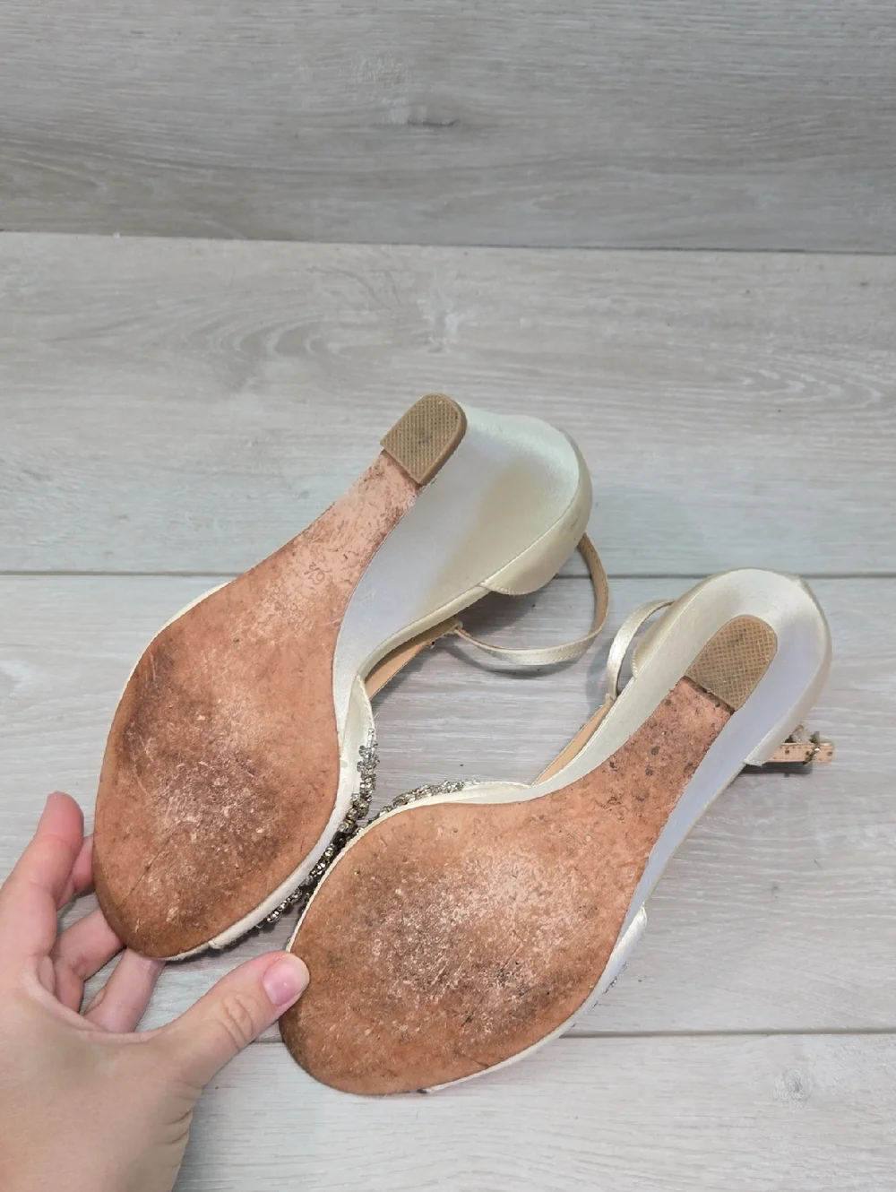 Badgley Mischka Women Ivory Embellished Wedge Sandals Shoes Sz 6.5